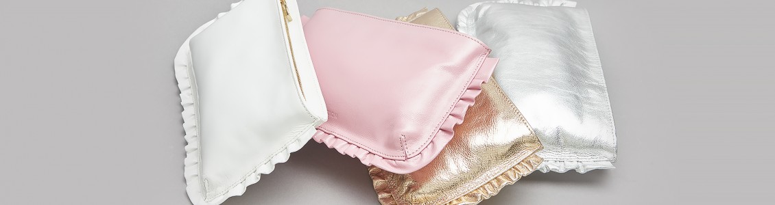 Frilly clutch Frilly clutch