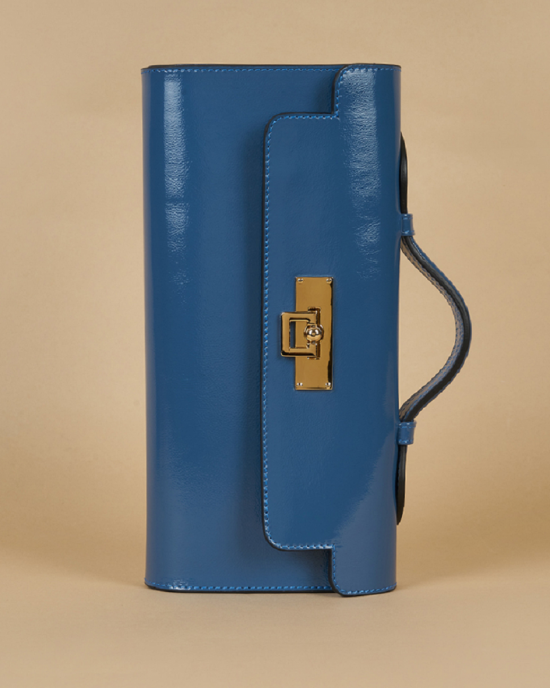 Classy Clutch Shiny Blue Classy Clutch Shiny Blue
